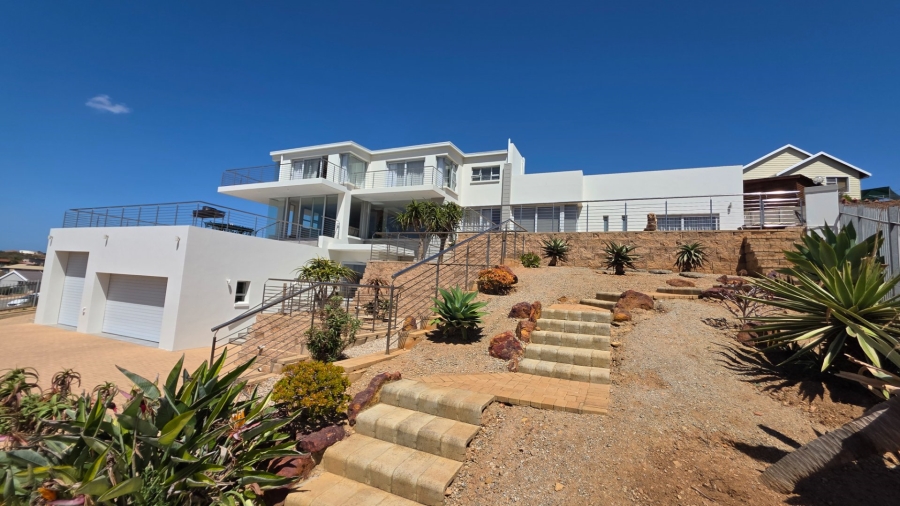 4 Bedroom Property for Sale in Hartenbos Heuwels Western Cape